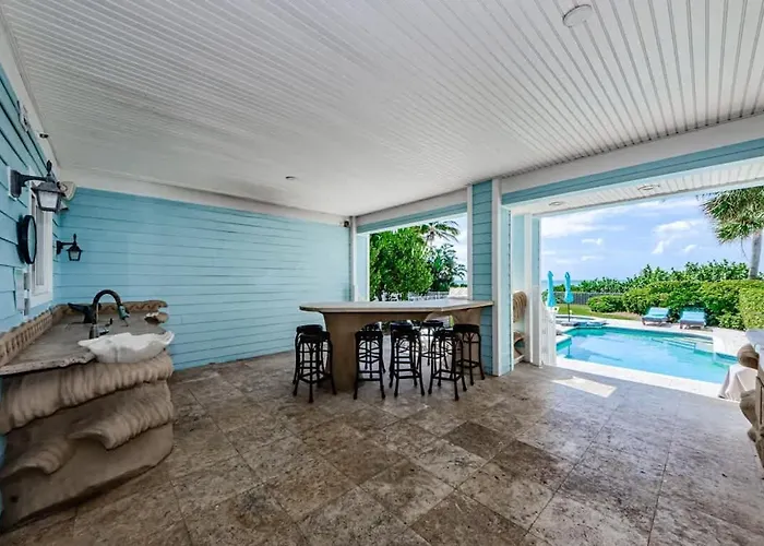 Exclusive Aqua Escape Holiday home Clearwater Beach